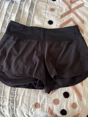 Black Lululemon shorts